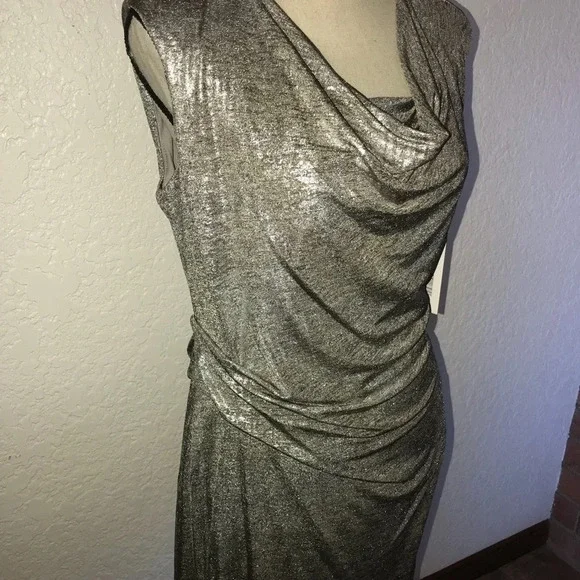 ⭐️ gorgeous cocktail dress ⭐️ - Picture 2 of 5